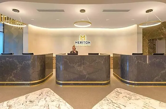 Meriton Suites Surfers Paradise